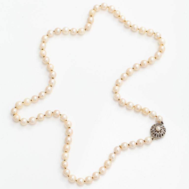 Pärlcollier, odlade pärlor, lås 18K vitguld.