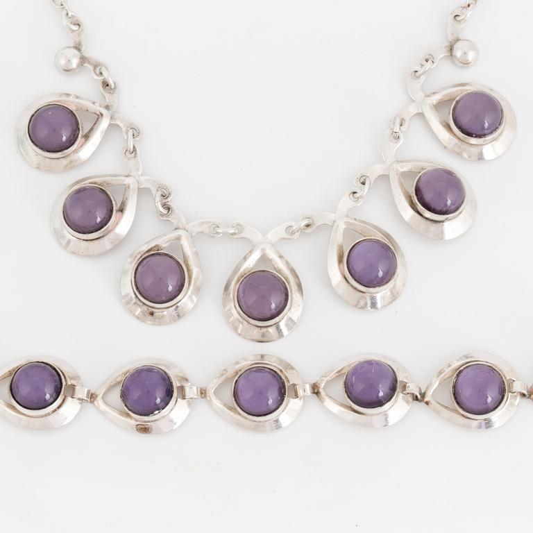 HERMAN SIERSBOL, garnityr 2 delar, silver och stenar, Danmark.