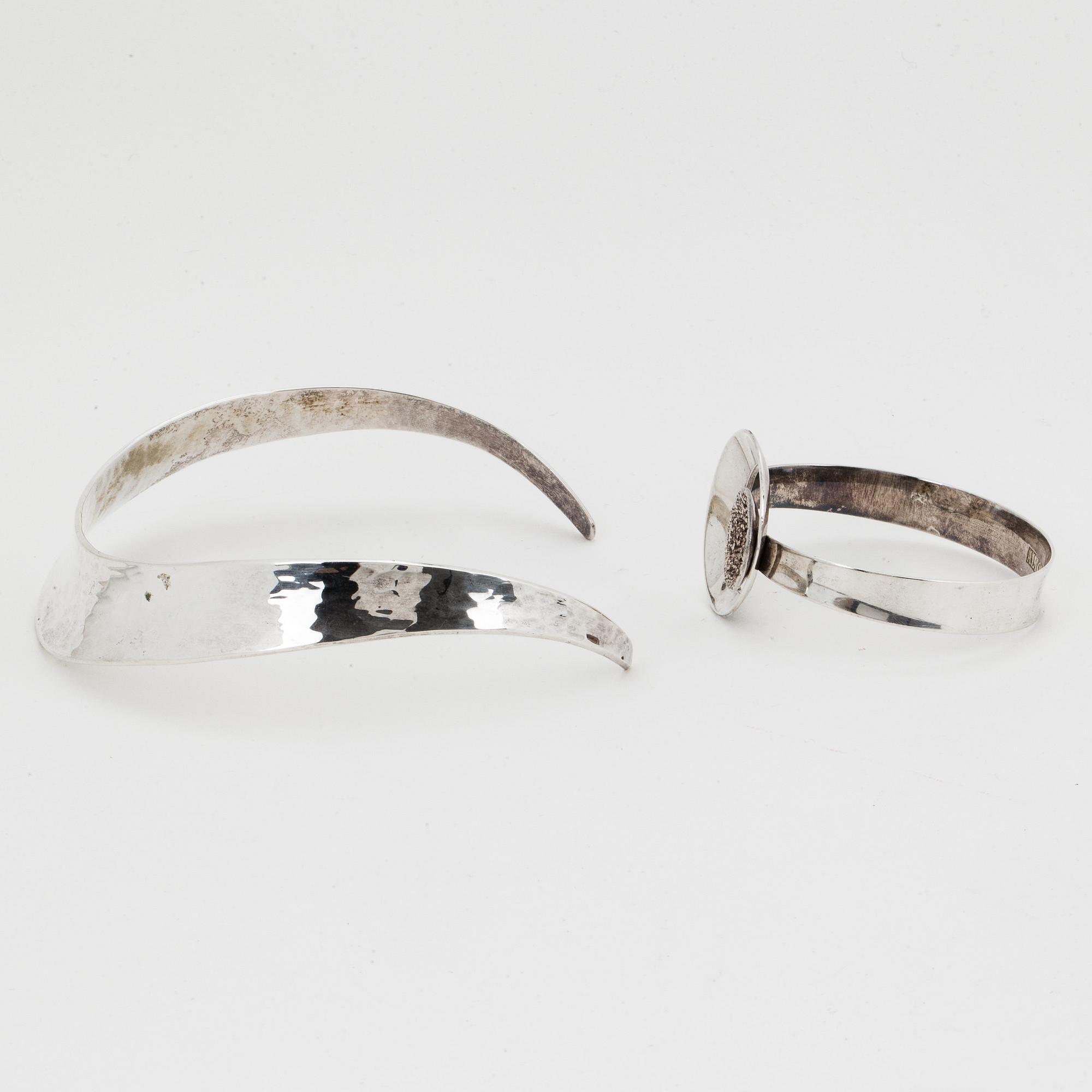 Necklace and bangle silver, Alton.