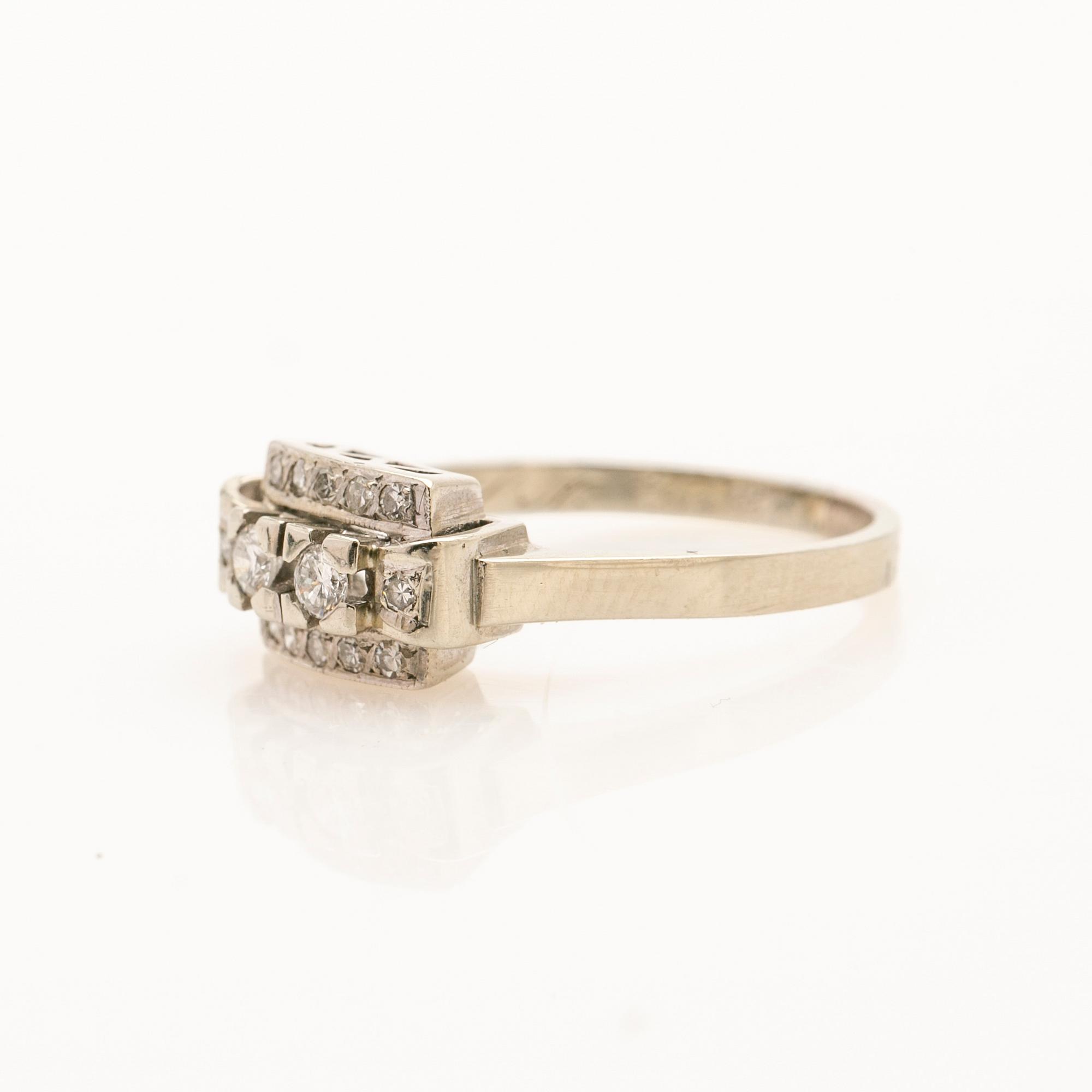 Ring, 18K gold with brilliant-cut diamonds, G. Dahlgren & Co, Malmö, 1966.