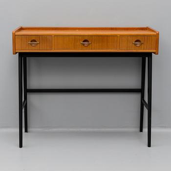 a 1950's dressing table.