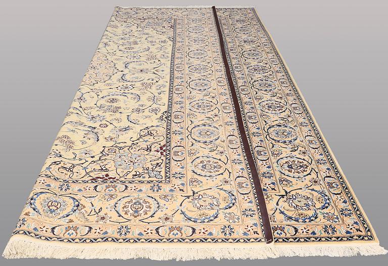 MATTA, Nain part silk, s.k 9LAA, ca 407 x 300 cm.