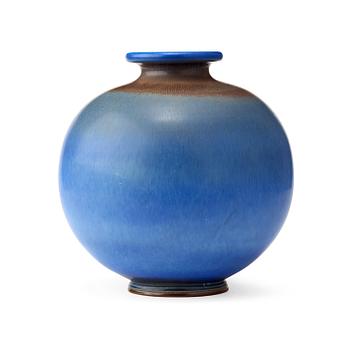 A Berndt Friberg stoneware vase, Gustavsberg studio 1964.