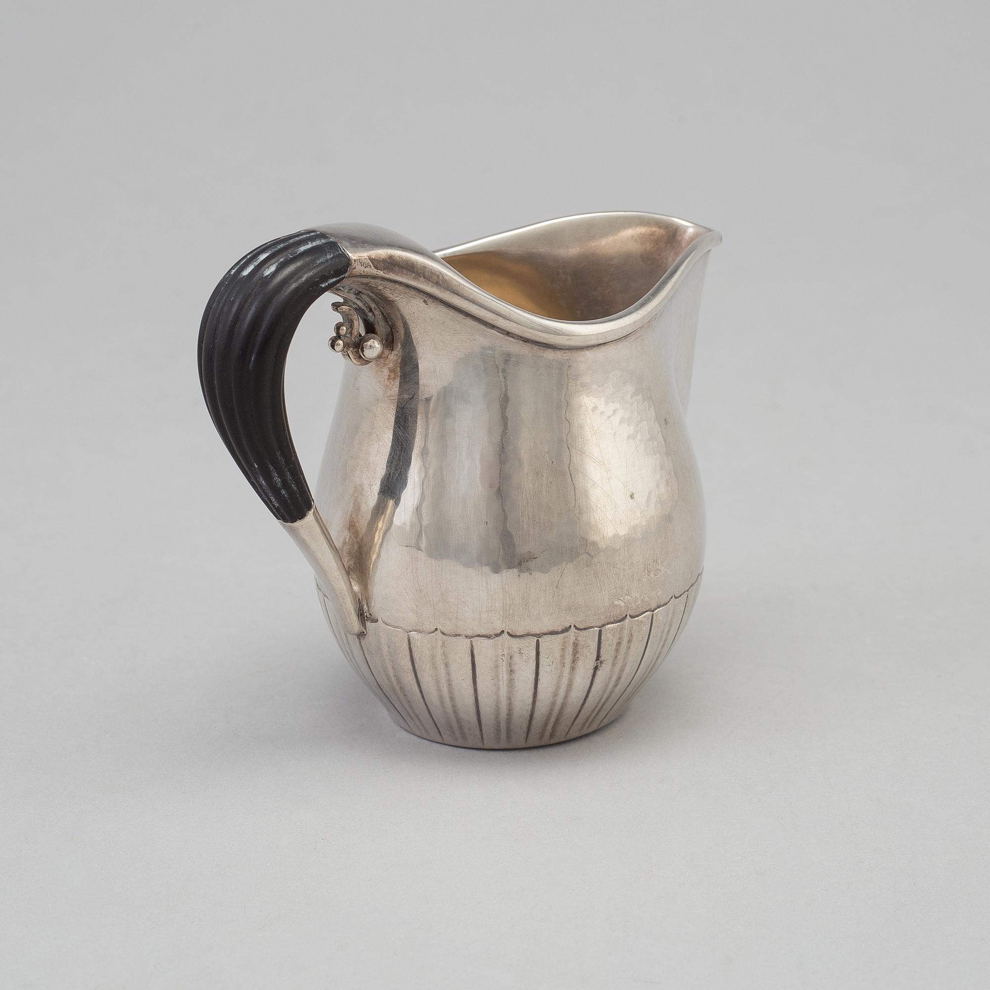 JOHAN ROHDE, Kaffeservis, 3 delar, "Cosmos", sterling silver, Georg Jensen, Köpenhamn, efter 1945.