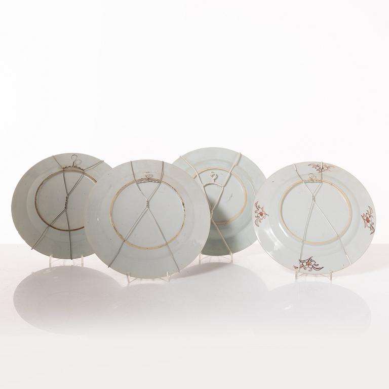 Tallrikar, sju stycken, porslin, Kina, Qingdynastin, 1700-tal.