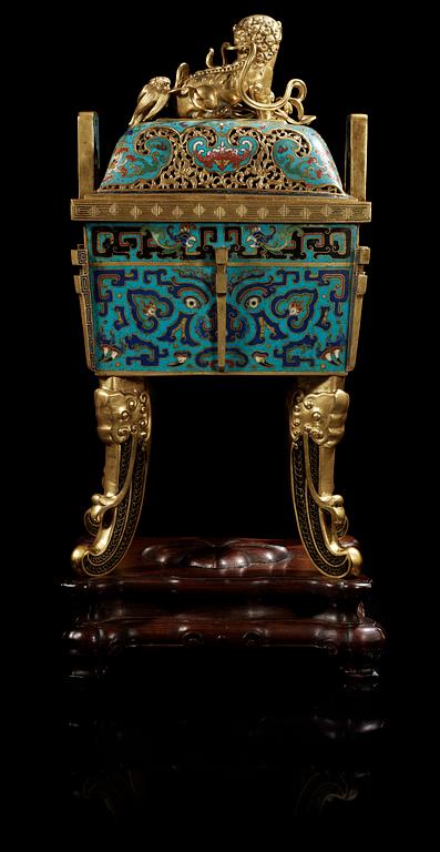 A cloisonne censer with cover, Qing dynasty, Qinalong (1736-95).