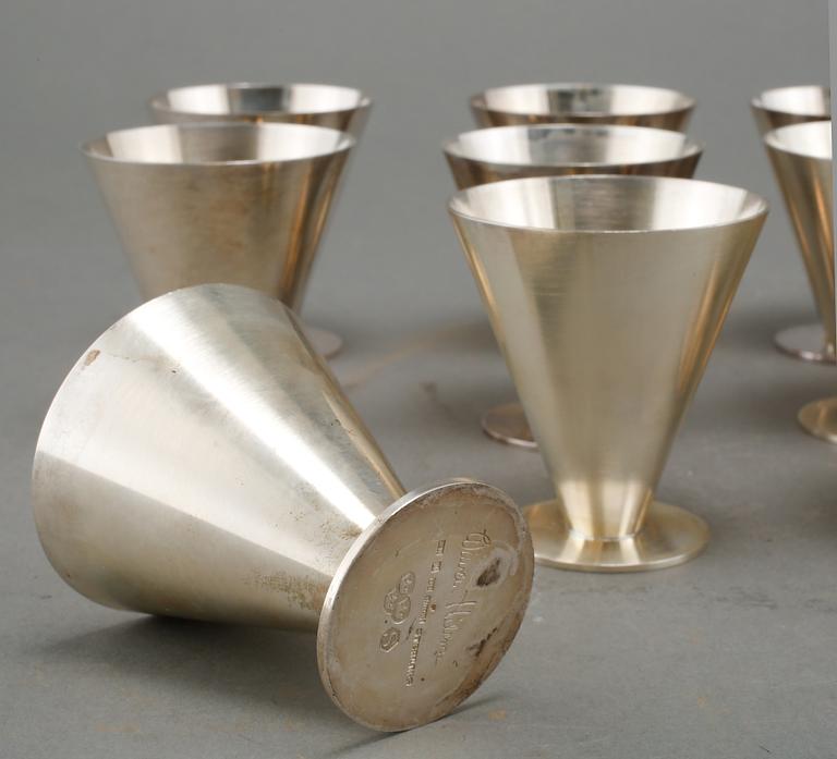 COCTAILGLAS, 18 st, silver, Wiwen Nilsson, Lund, 1942 - 1964. Vikt ca 1400 g.