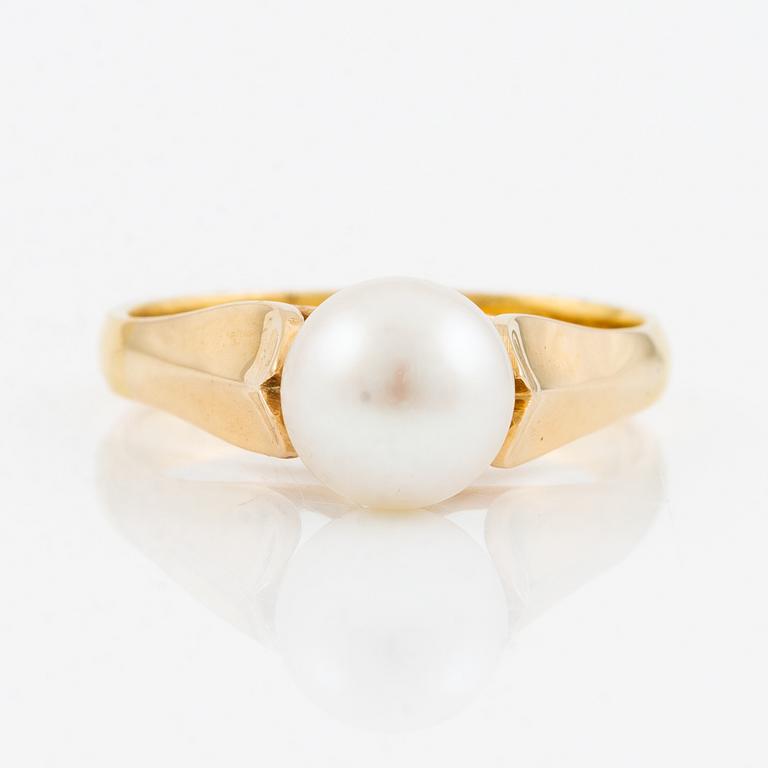 Ring, 23K guld med pärla.