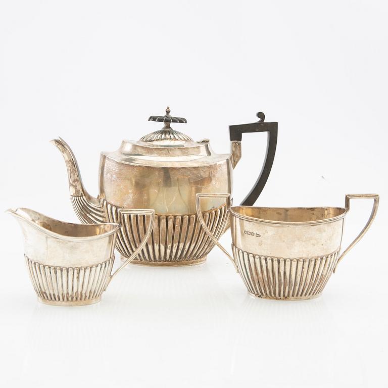 Tea service, 3 pieces, silver, Walker & Hall, Sheffield, 1904.