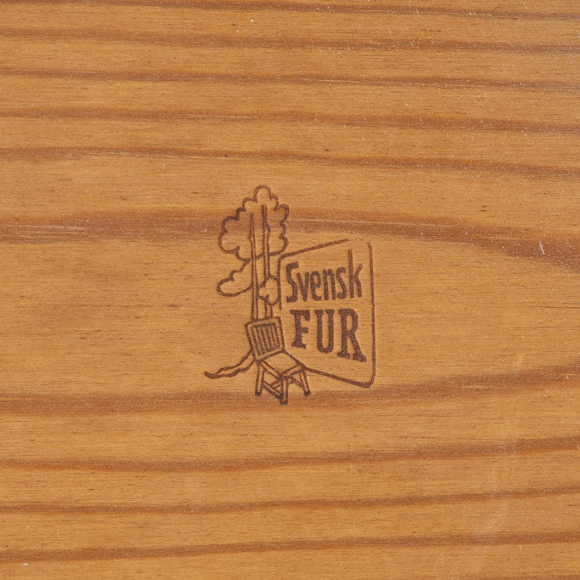 Carl Malmsten, a drop-leaf table, 'Vapensmeden', second half of the 20th century.