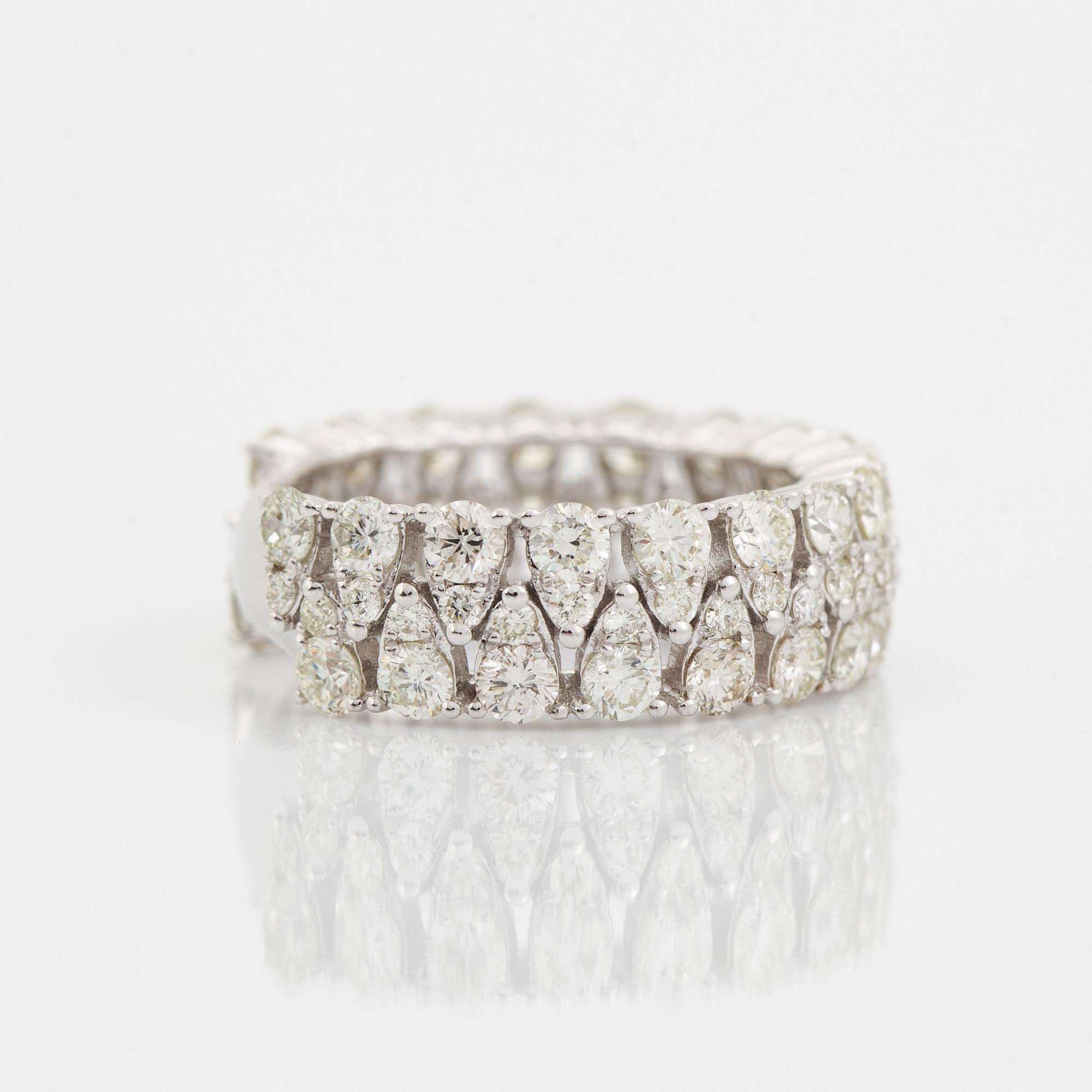 Brilliant cut diamond.
