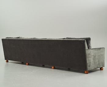 Josef Frank, a model 3031 sofa, Svenskt Tenn, 2015.