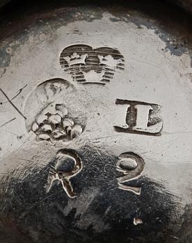 BÄGARE, 2 st, silver, bl a Johan Leffler, Falun, 1799. Totalvikt ca 80 gram.