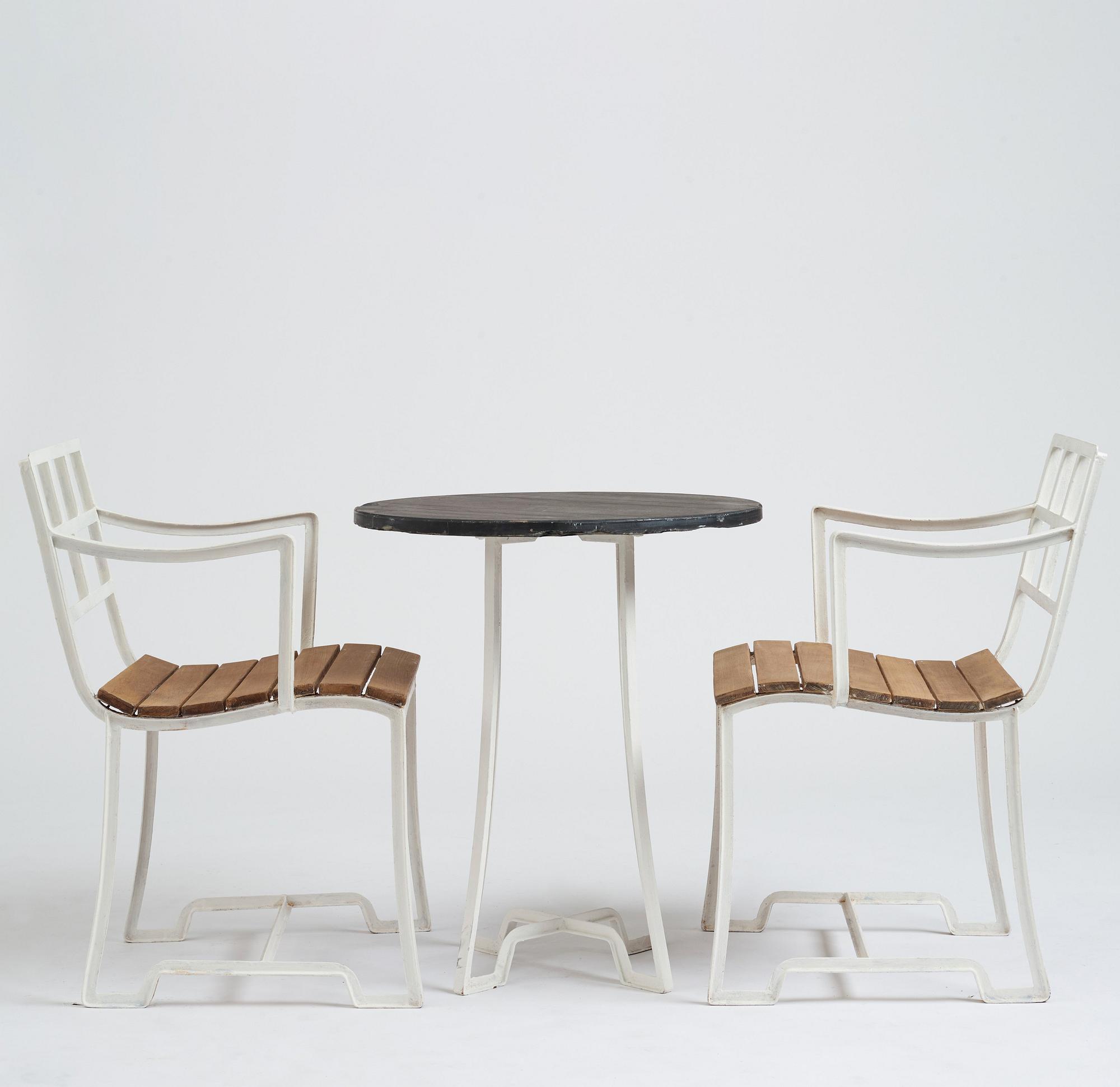 Carl Hörvik, trädgårdsmöbel, bord med 2 stolar, för Stadshotellet Båstad (Hotell Skansen) eller Lindgården, Stockholm ca 1927-29.