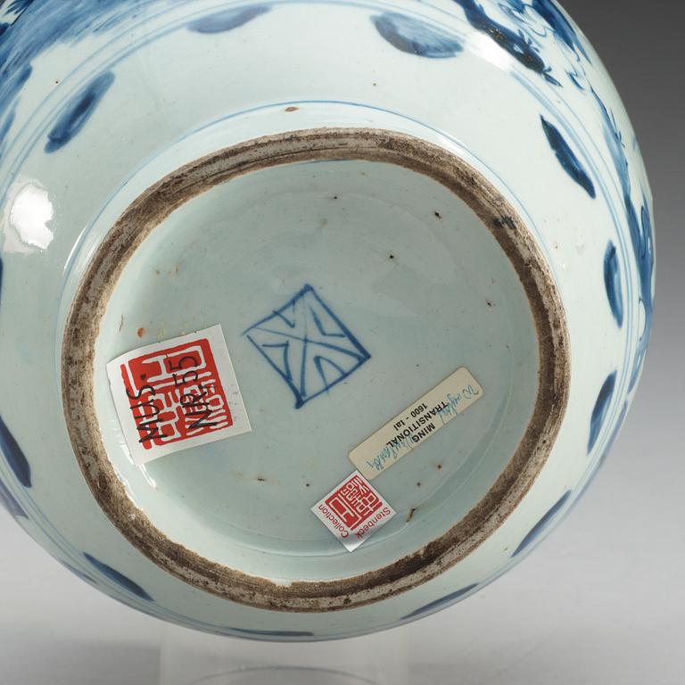 A blue and white jar, Ming dynasty, 17th Century.