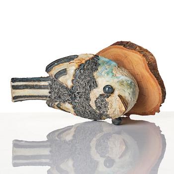 Tyra Lundgren, a chamotte stoneware sculpture of a bird, own studio, Bredkvie, Gotland, 1978.
