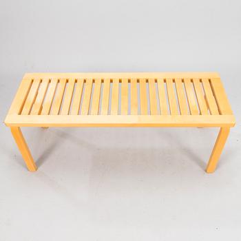 ALVAR AALTO, A bench model 153A for Artek, second half of 20th century. Design year 1945.