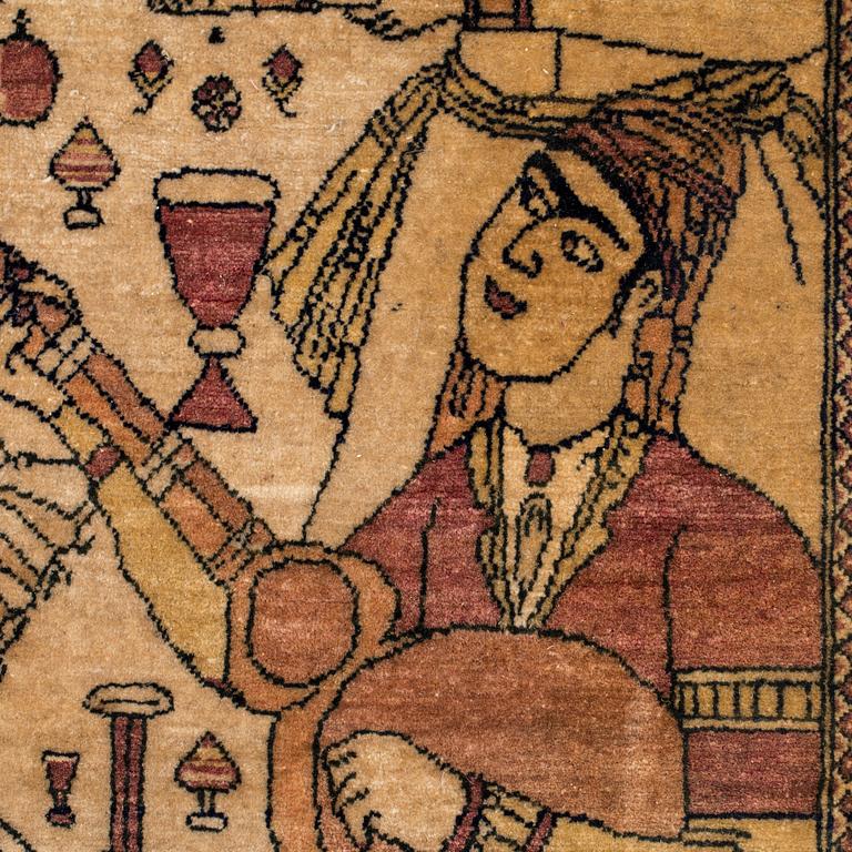 An antique Kerman laver/Esfahan, 214 x 133 cm.