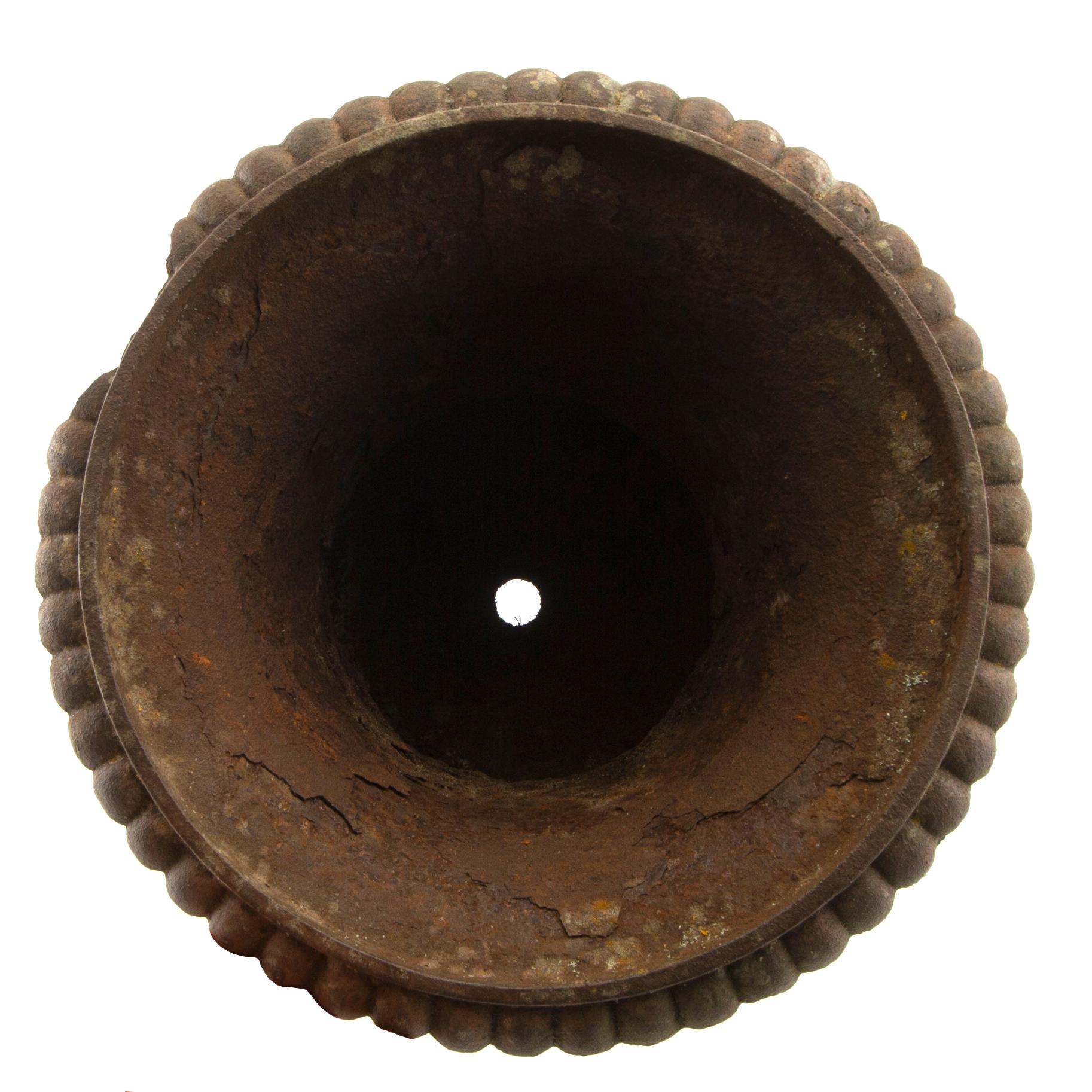 Garden urn with pedestal 20th century cast iron.