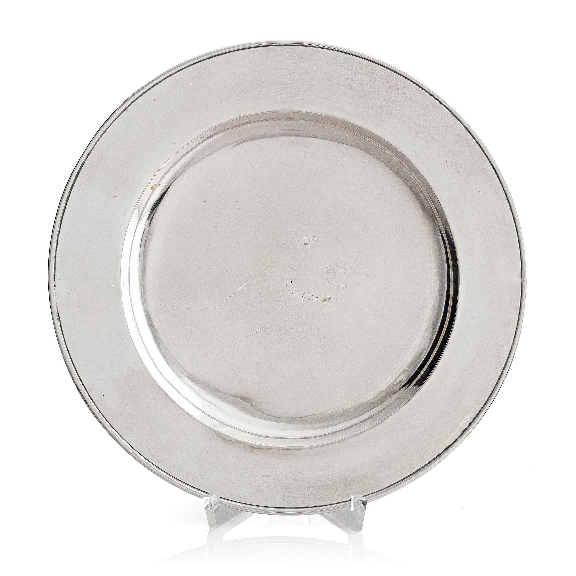 A Russian silver dish, unidentified master, assay master Andrei Sajzew, Moscow 1740s.