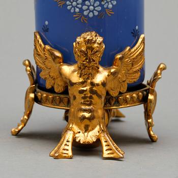 VAS, glas samt förgylld metall, 1800-tal.