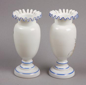 VASER, ett par, flussglas, omkring 1900.