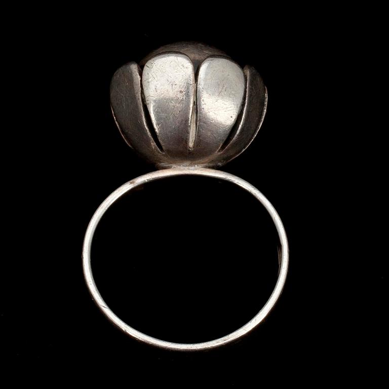 RING, silver, E.Granit, Helsingfors 1967. Vikt 9,4 g.