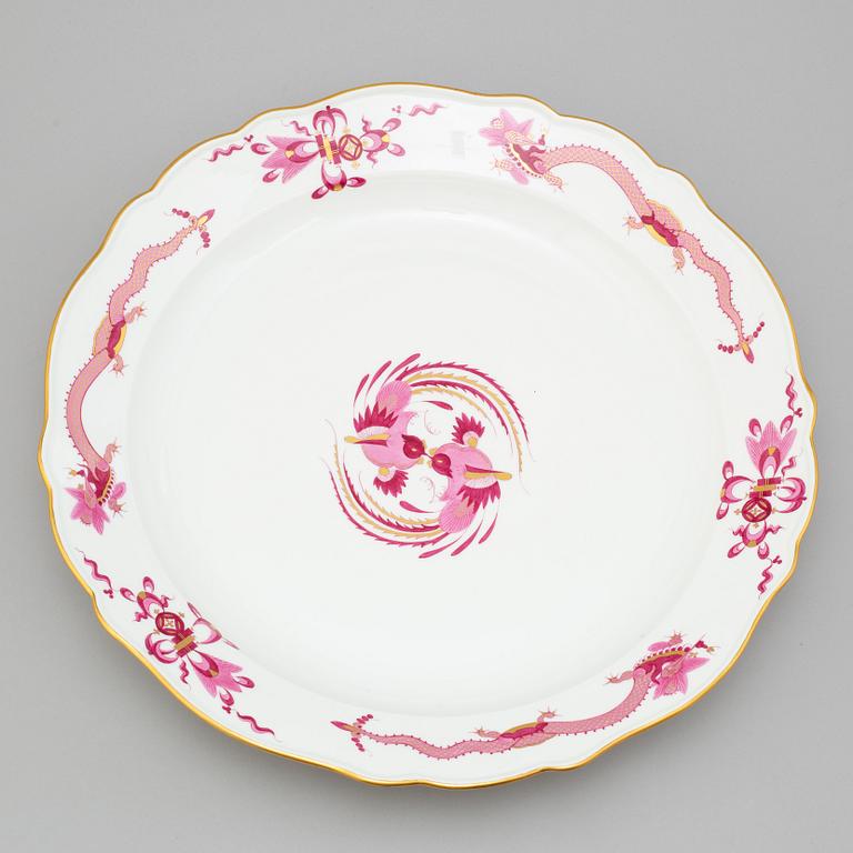 A large Meissen dish, circa 1900.