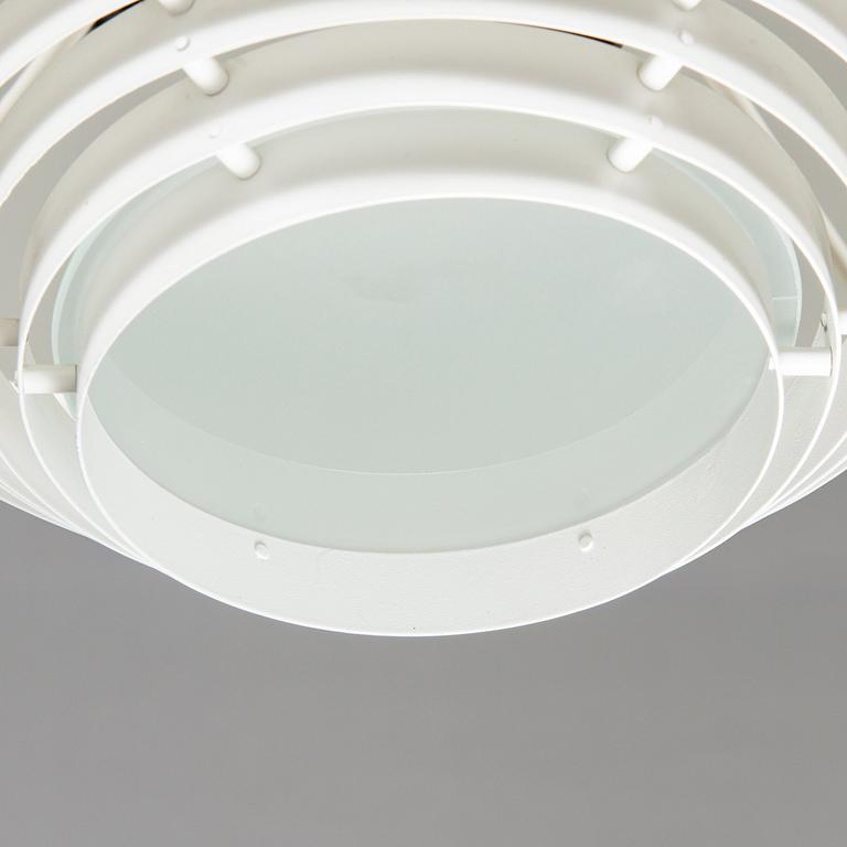 Alvar Aalto,  A 'A622A' ceiling light for Valaistustyö.