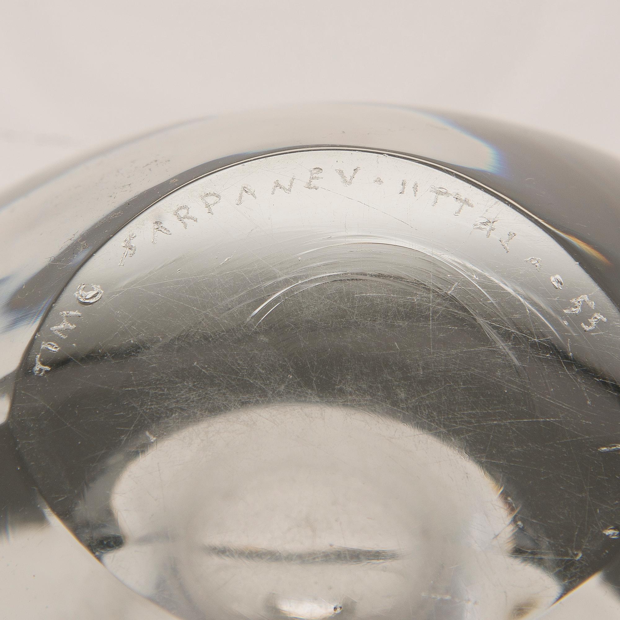 Timo Sarpaneva, A 'Sitting bird' glass sculpture, signed  Timo Sarpaneva-Iittala -55.