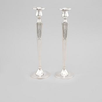 LJUSSTAKAR, ett par, sterlingsilver, 1900-talets andra hälft,