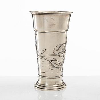 Cup/vase, silver, Anders Nilsson, Lund, 1914.