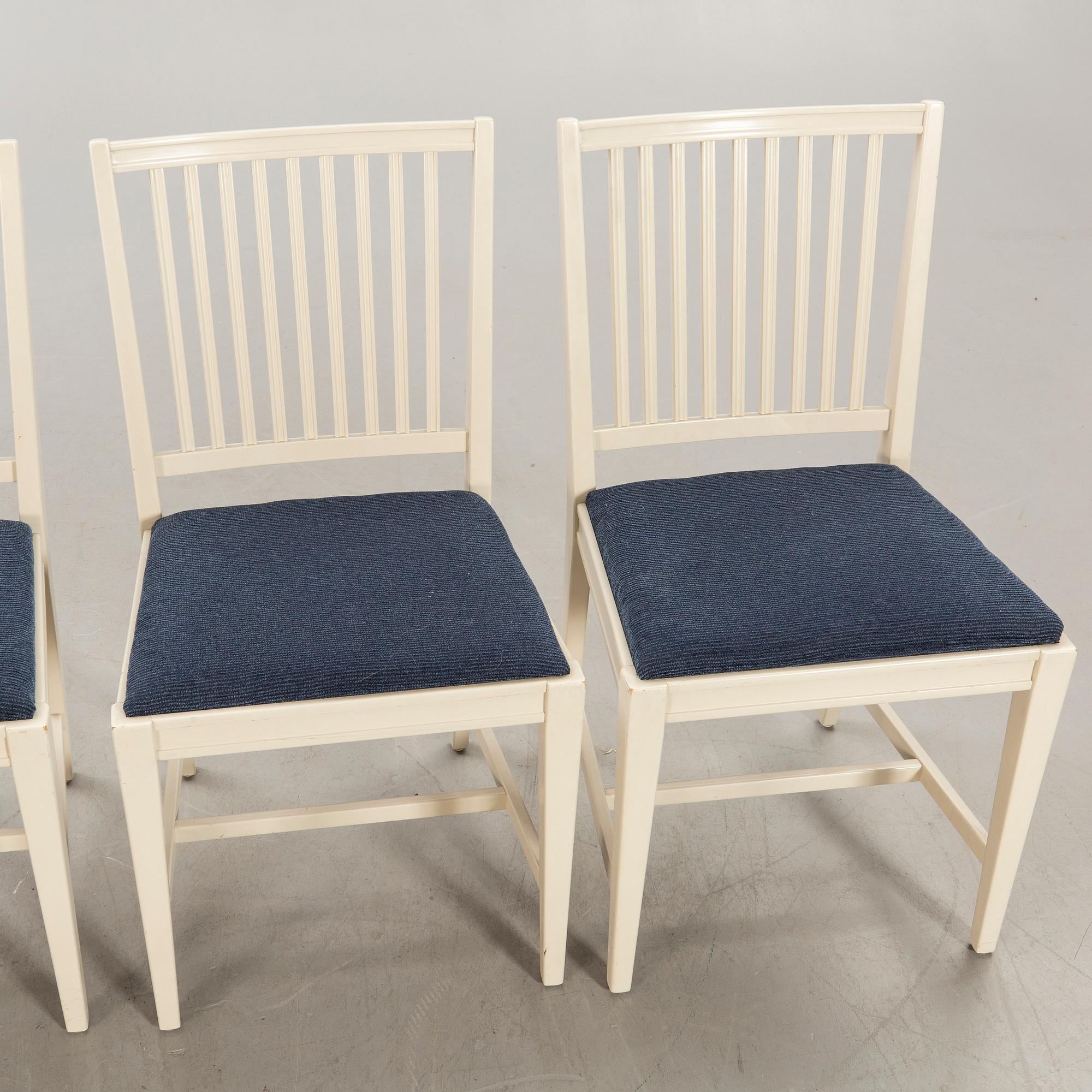 Svante Skogh, dining table plus 2 extension leaves, 4 chairs, second half of the 20th century.