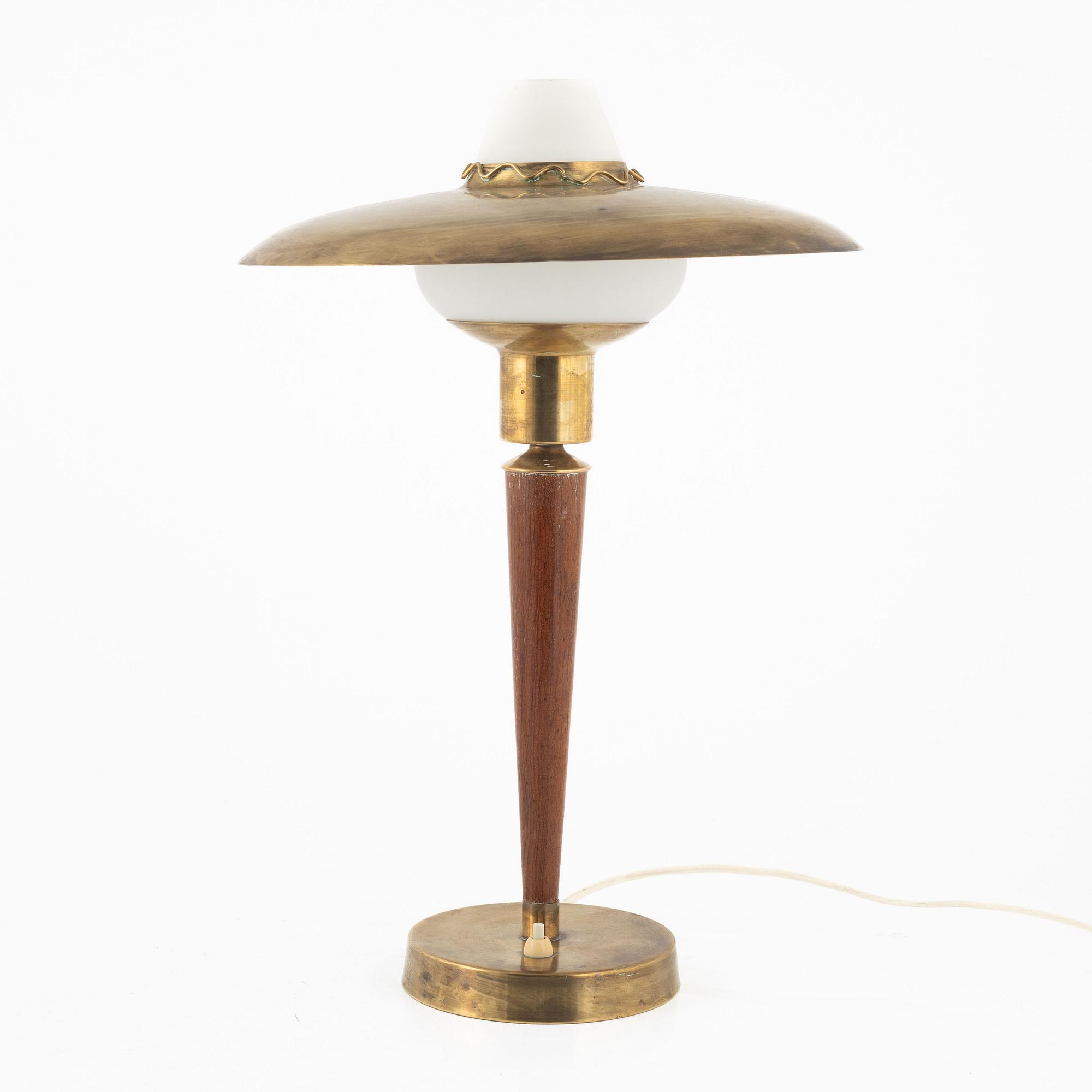 Hans-Agne Jakobsson, bordslampa, modell "2932", Karlskrona Lampfabrik, 1950-tal.