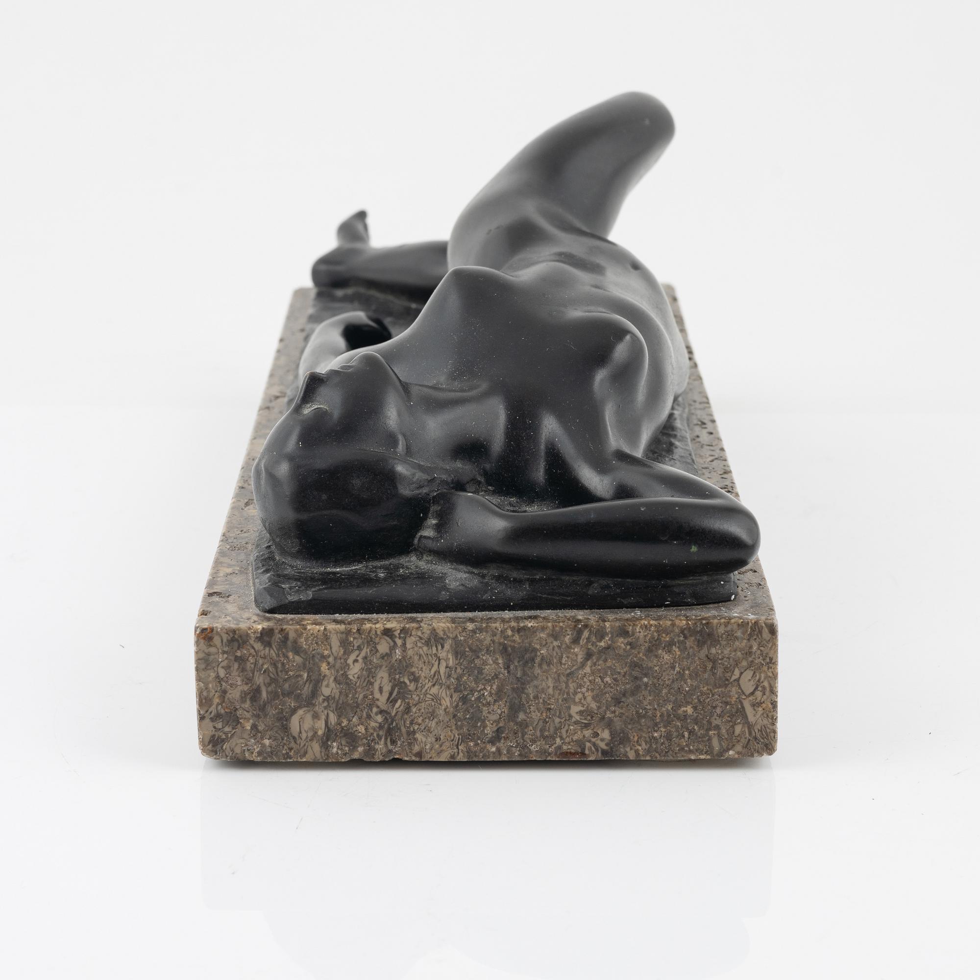 Jenny von Bary-Doussin, sculpture. Signed J.Doussin. Bronze, length (including stone base) 35 cm.