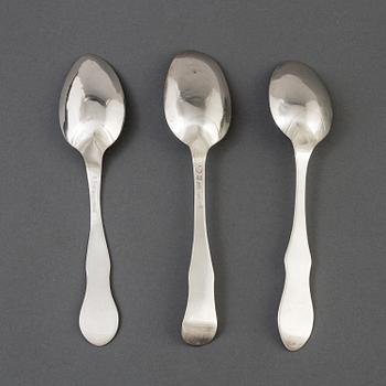 THREE SIMILAR SWEDISH FIDDLE PATTERN SPOONS,  18TH/19TH CENTURY. Weight ca 130 g.