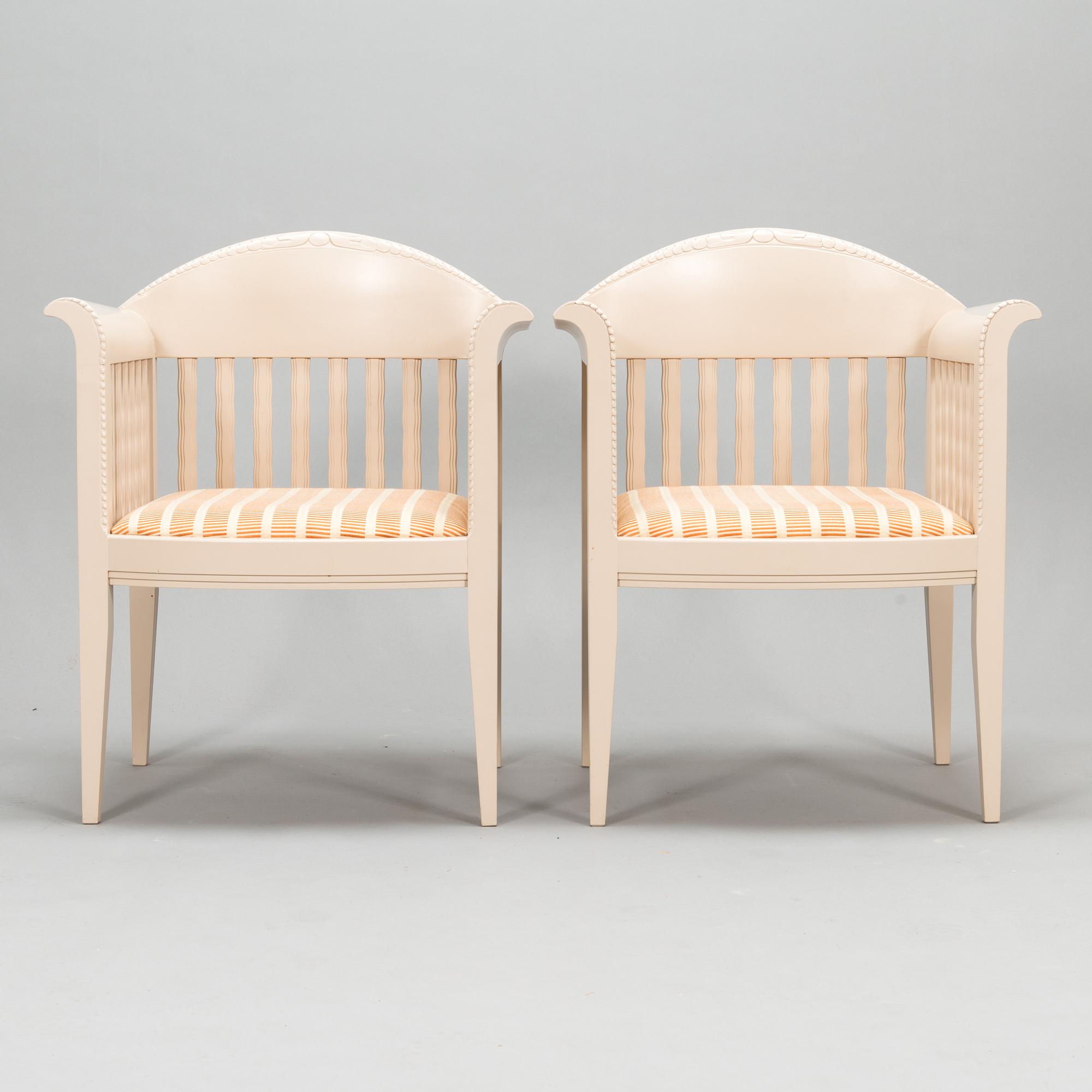 Eliel Saarinen, karmstolar, ett par, "White Suite (Hvitträsk)", Adelta 1980-tal.