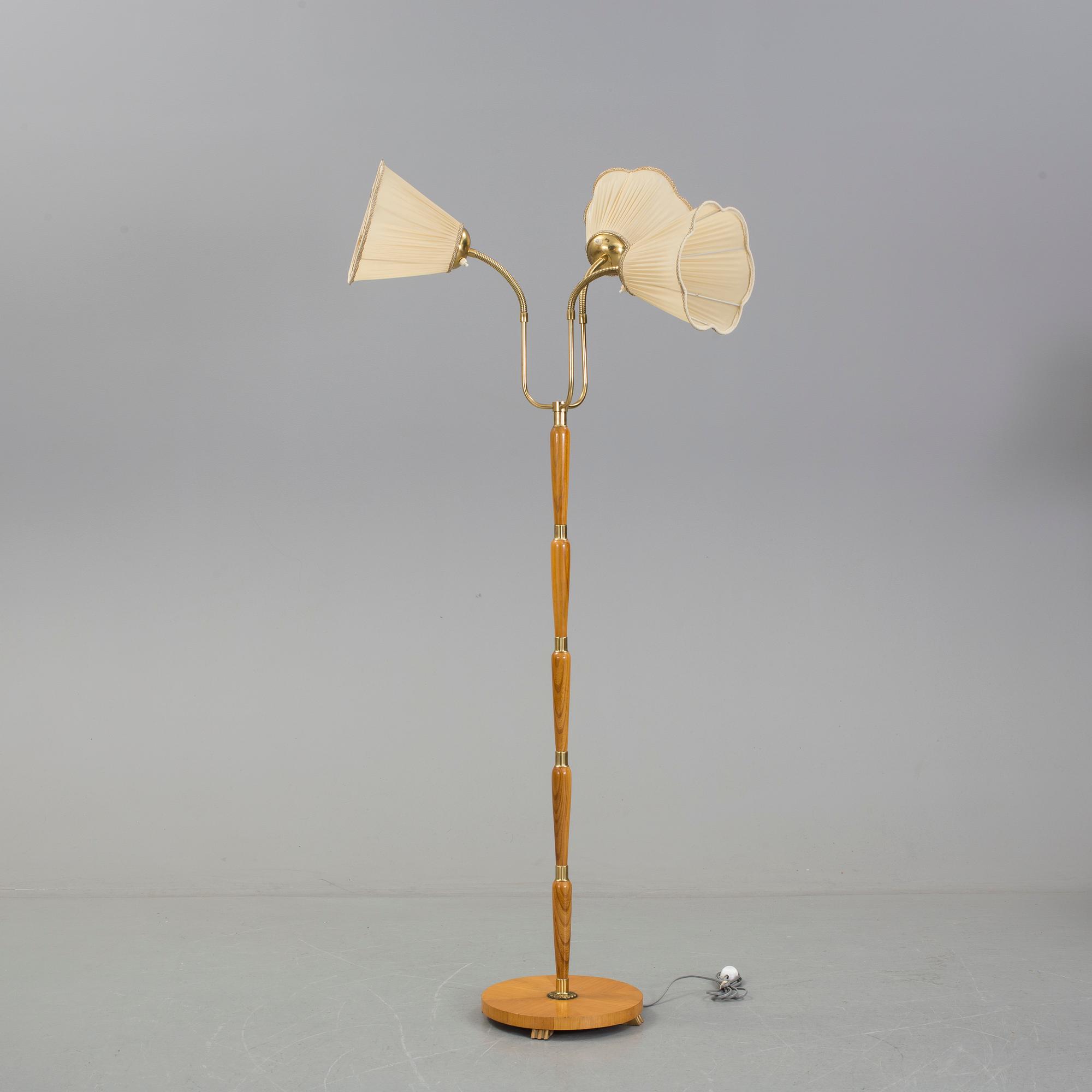 GOLVLAMPA, 1940-tal.