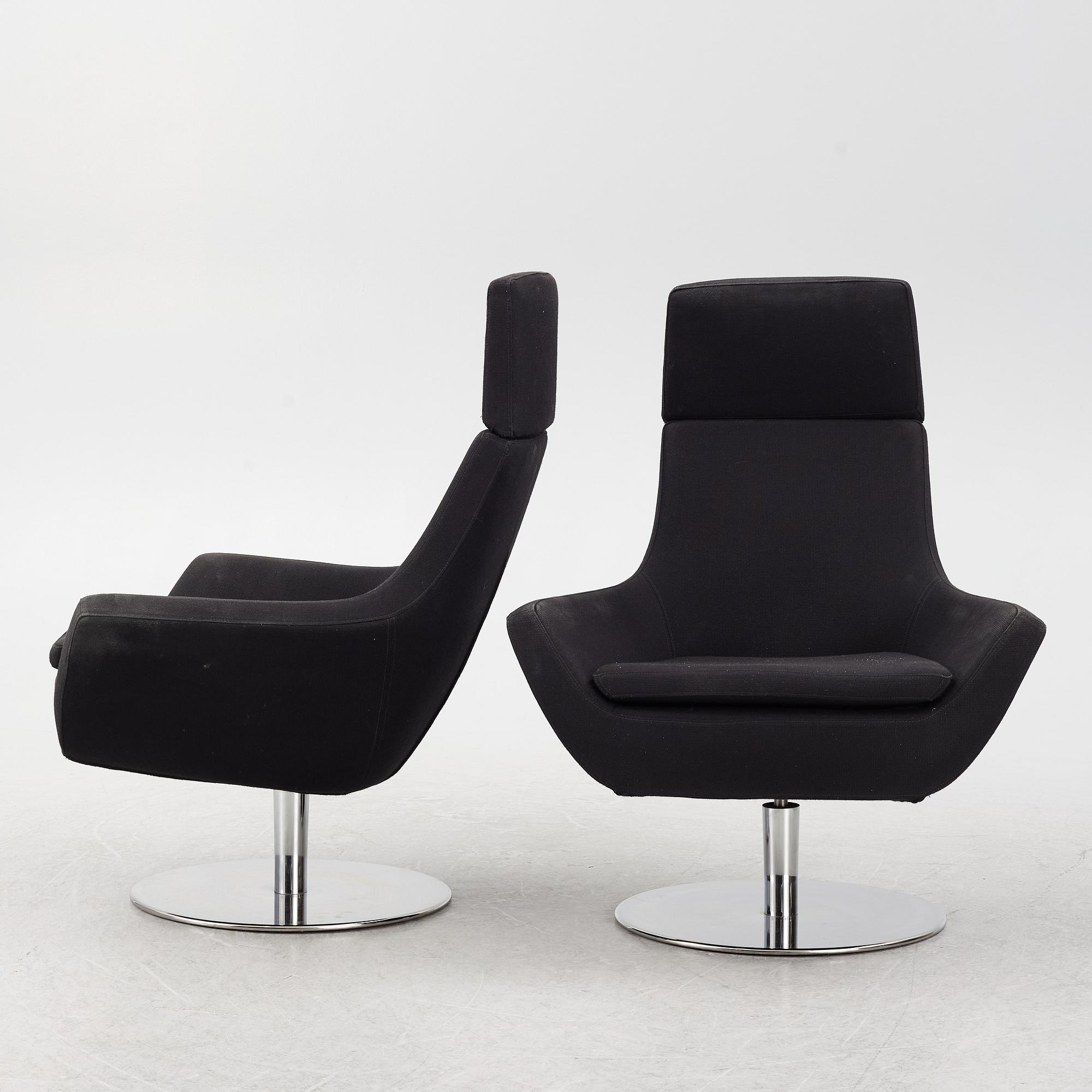 Roger Persson, a pair of 'Happy Swing' easy chairs Swedese, 2000s.