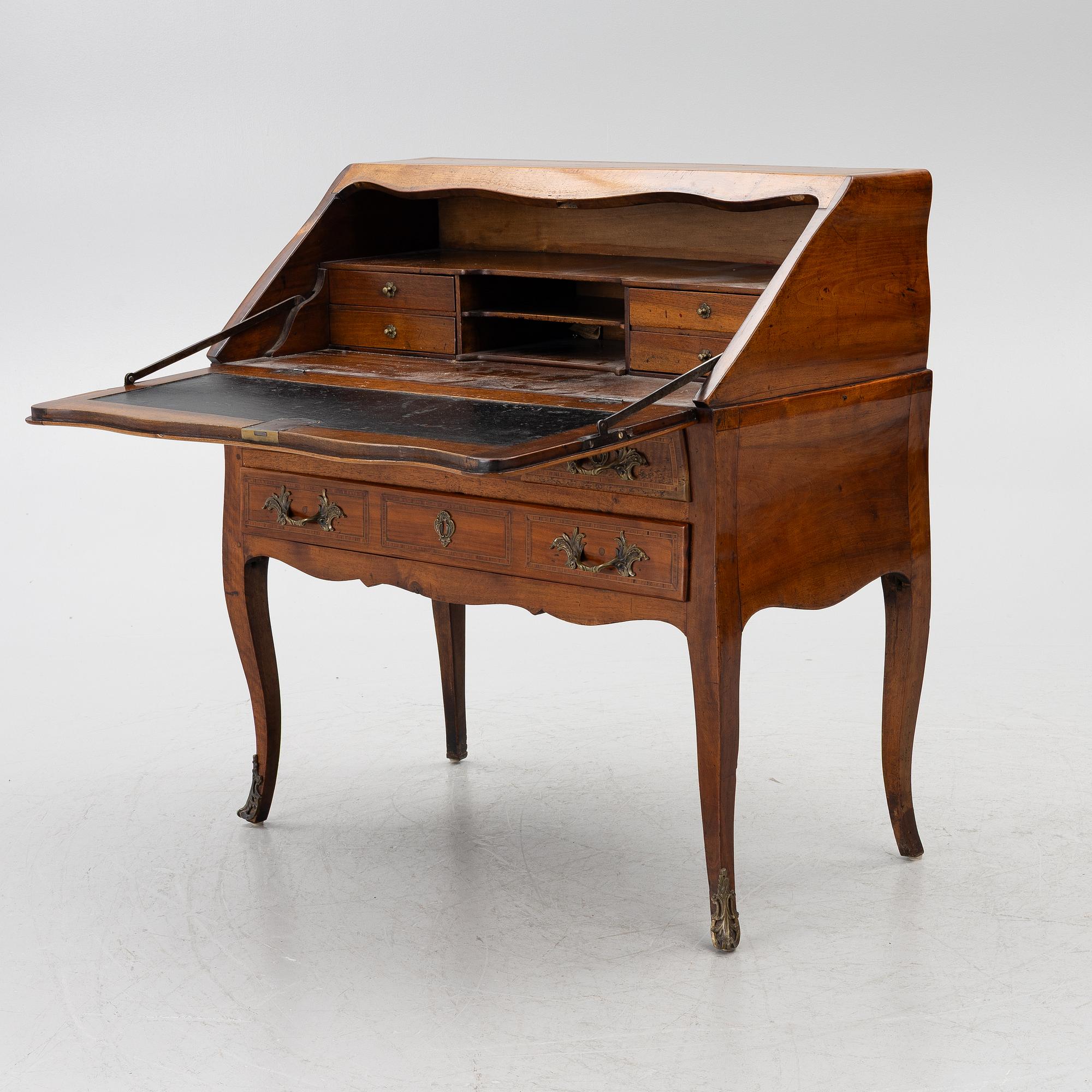 A writing desk, Louis XV, France, 18th Century.