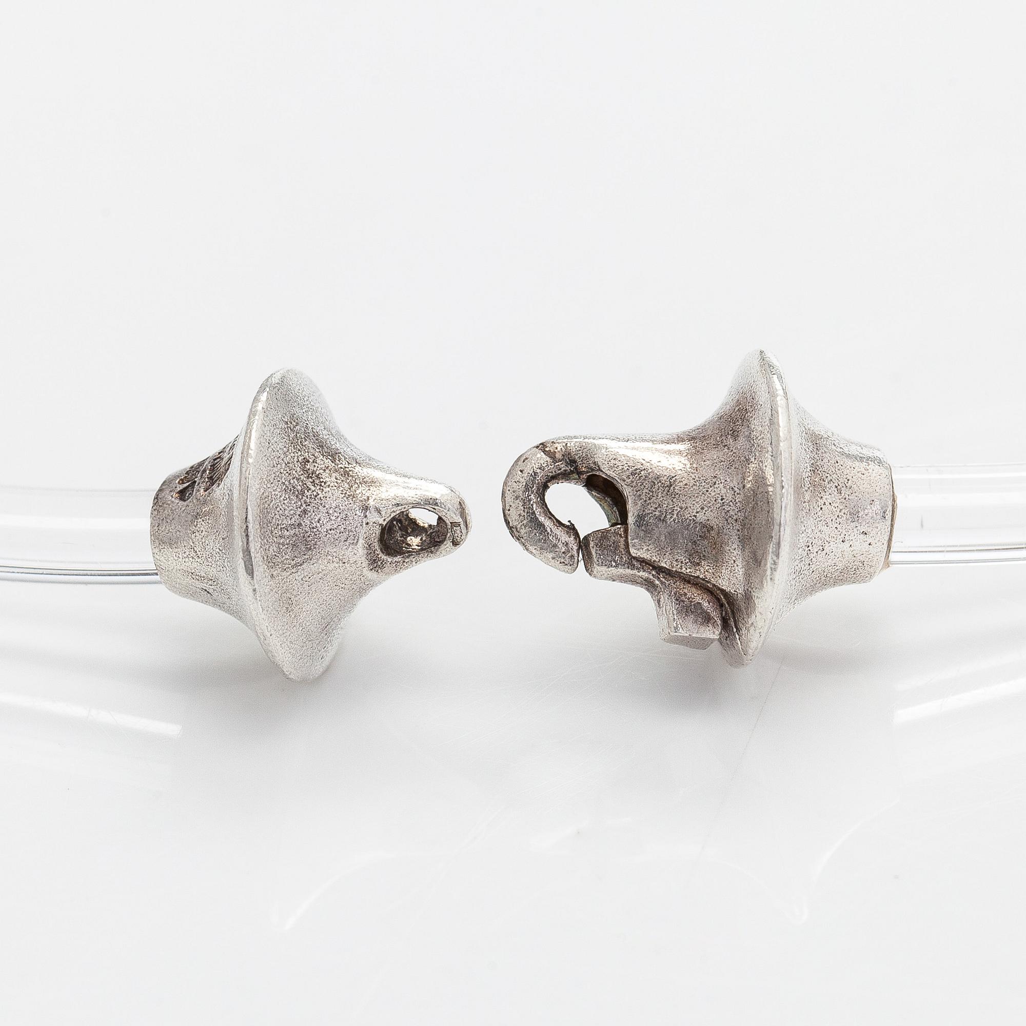 Björn Weckström, kaulakoru, "Destinina", hopeaa, akryylia.