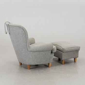 CARL MALMSTEN, fåtölj med fotpall, "Jättepaddan", sent 1900/2000-tal.