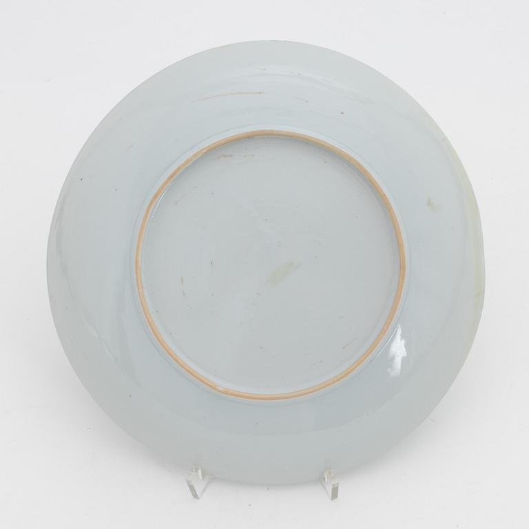 A blue and white dish, Qing dynasty, Qianlong (1736-95).