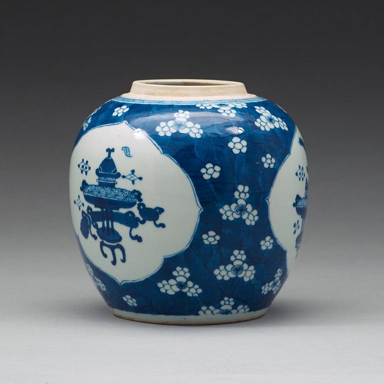 A blue and white jar, Qing dynasty, 18th Century.