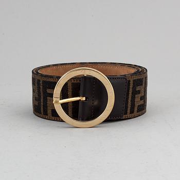 FENDI, skärp, storlek 90.