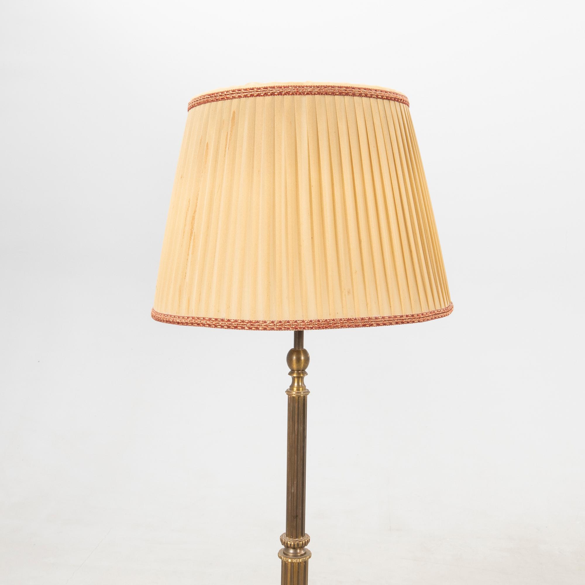 Golvlampa Empire-stil 1900-talets första hälft.