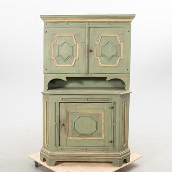 Skåp 1700-talets första hälft/mitt barock.