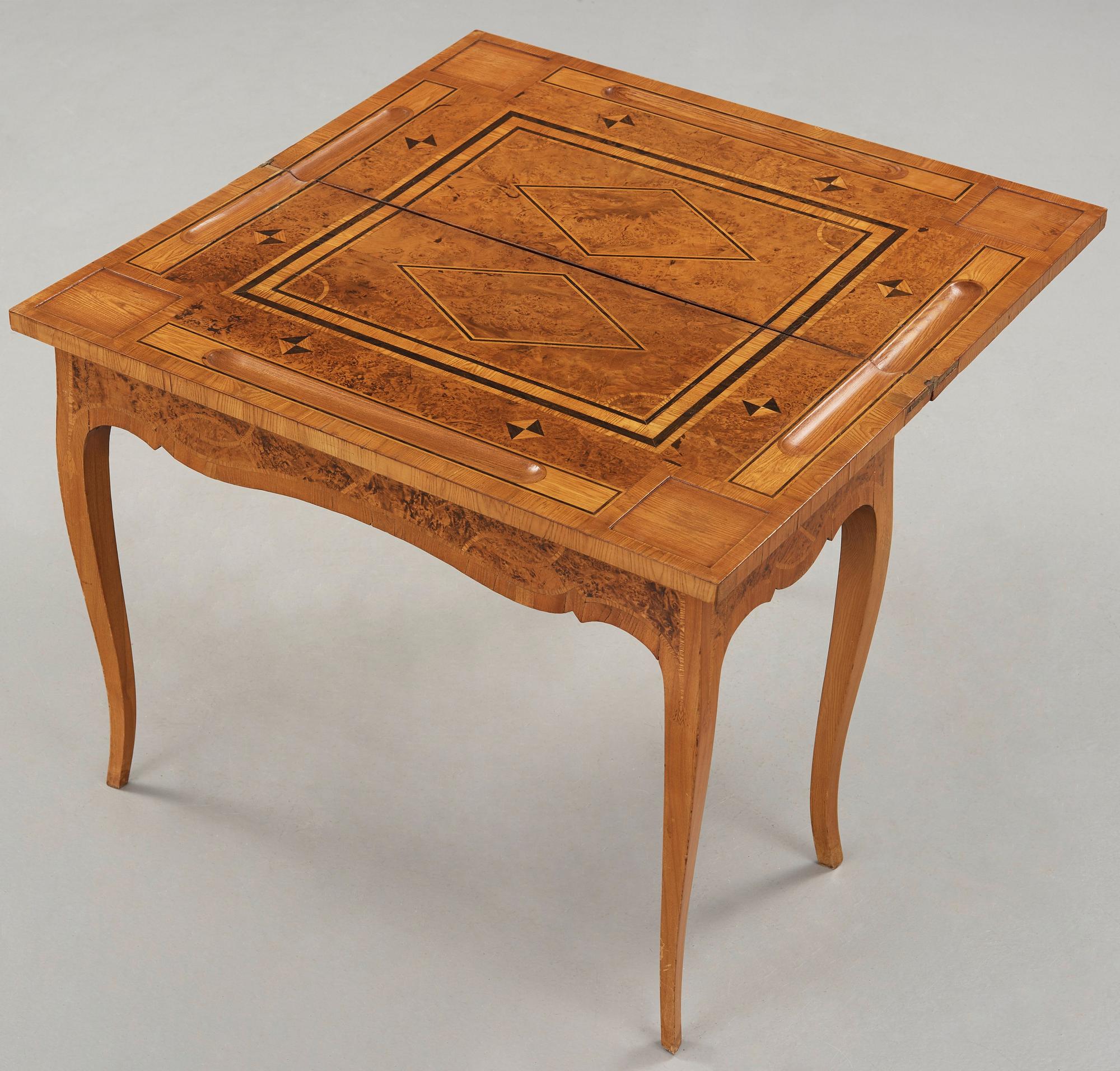 SPELBORD, Rokoko 1700-talets andra hälft.