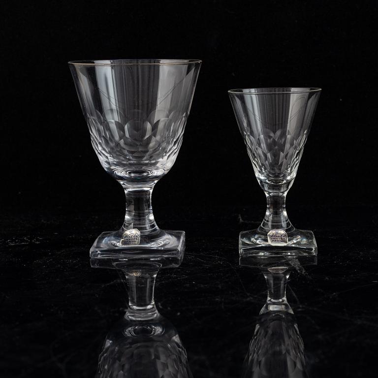 Elis Bergh, A glass service 'Fiskfjäll', 59 pcs, Kosta Boda.