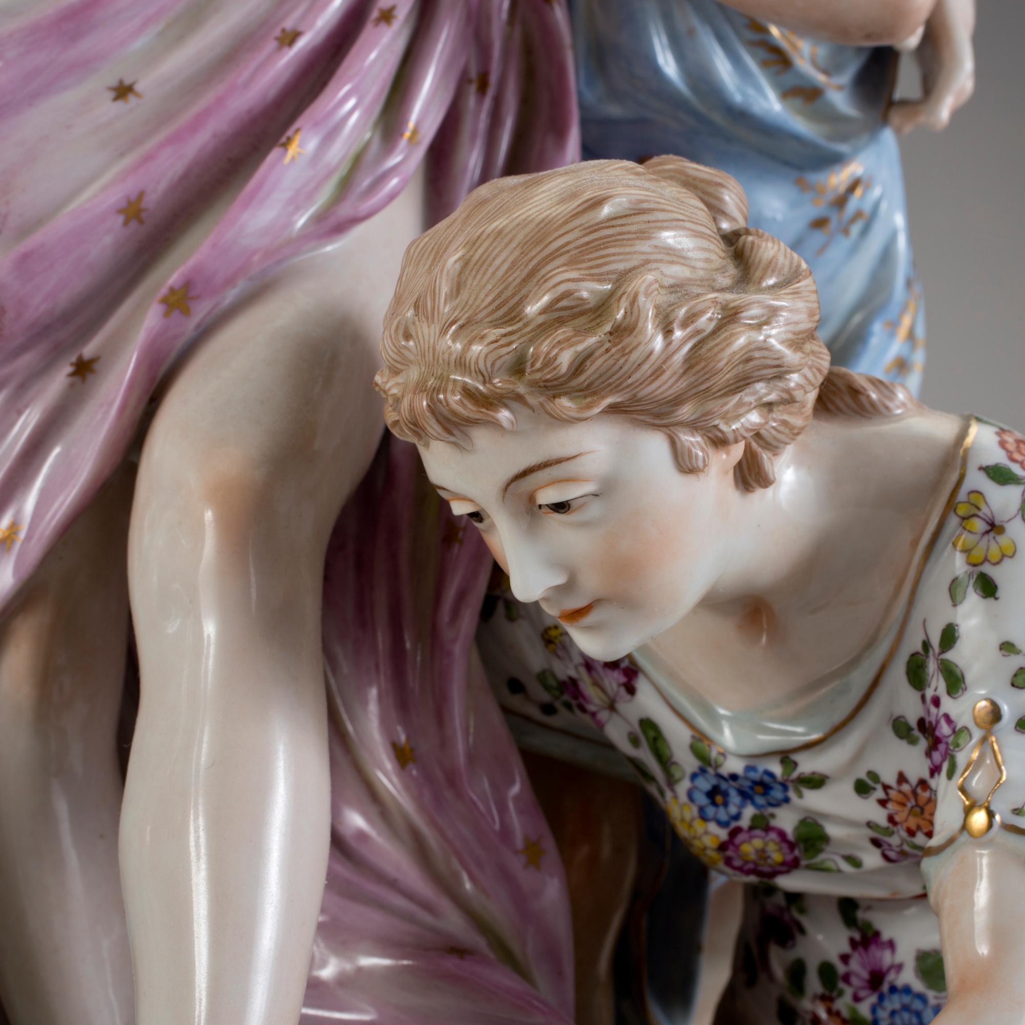 FIGURGRUPP, porslin, 1900-talets första hälft.